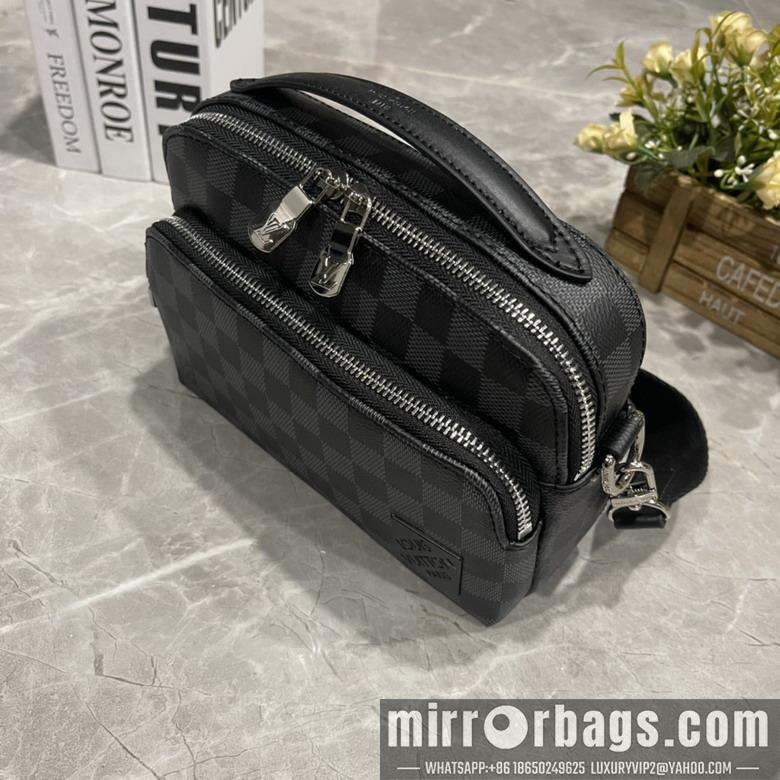1:1 Louis Vuitton Bags District M11657 22.5x15.5x7.5cm ss1
