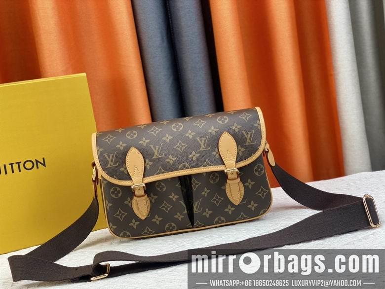 1:1 Louis Vuitton Bags M42247 32X21X8cm XM