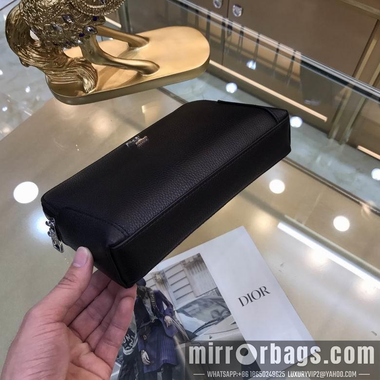1:1 Louis Vuitton Bags 68015-5L 24X15X5cm XM