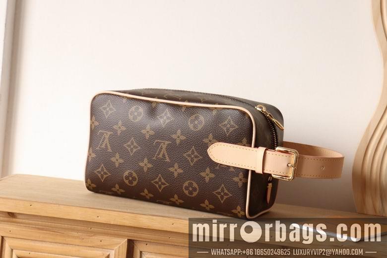 1:1 Louis Vuitton Bags M83112 XM 2colour
