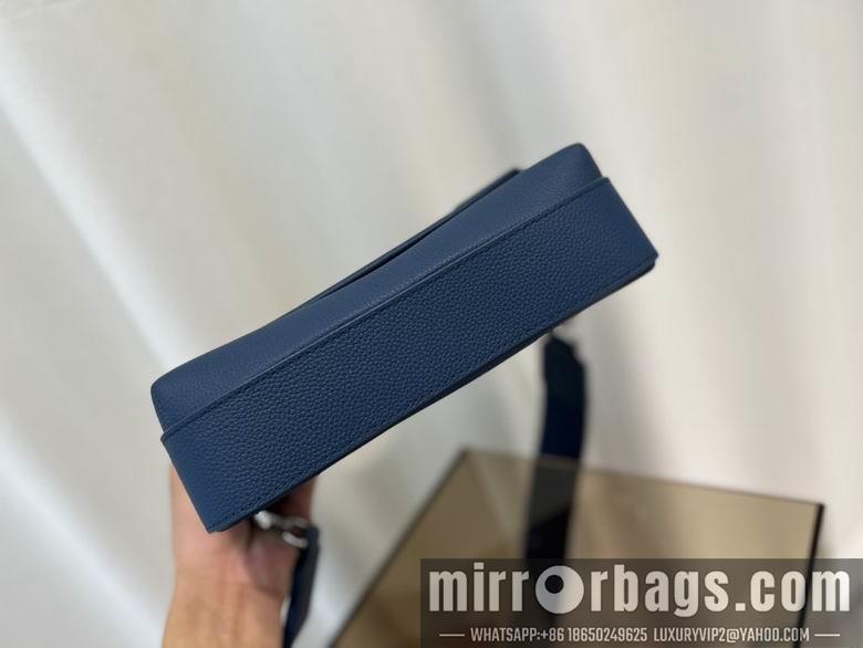 1:1 Louis Vuitton Bags M22611 23.5X18X7cm XM
