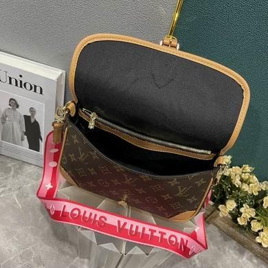 1:1 Louis Vuitton Bags M46049 25X9X15cm