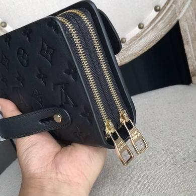 1:1 Louis Vuitton Bags 9880-4 22X13X6cm XM
