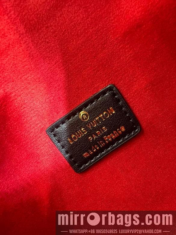 1:1 Louis Vuitton Bags Coussion M59598 21X16X7 ss