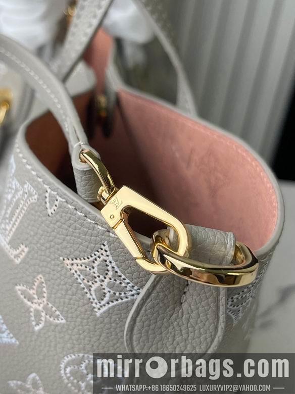 1:1 Louis Vuitton Bags M23758 20X20X12.5cm XM