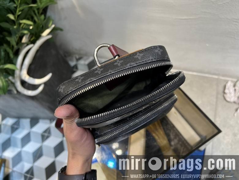 1:1 Louis Vuitton Bags M45439 17X21X6cm