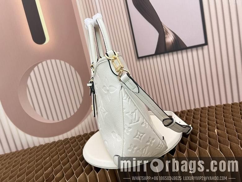 1:1 Louis Vuitton Bags M46487 36X22X9cm YG 3colour