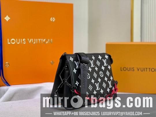 1:1 Louis Vuitton Bags Coussin 57790 26x20x12cm cs