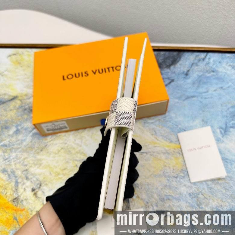 1:1 Louis Vuitton Bags M20004 14X18cm ZC 2