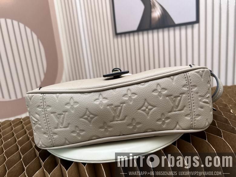 1:1 Louis Vuitton Bags M46485 28X18X8cm YG 3colour