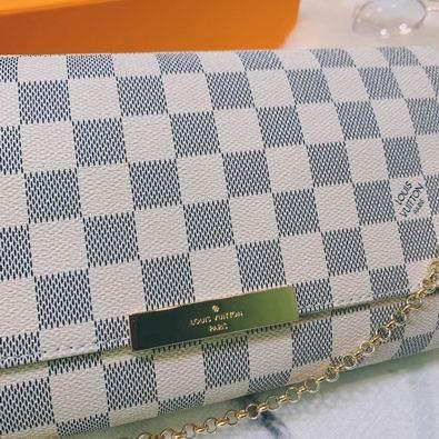 1:1 Louis Vuitton Bags Favorite M40718 28x17x4 cm cs