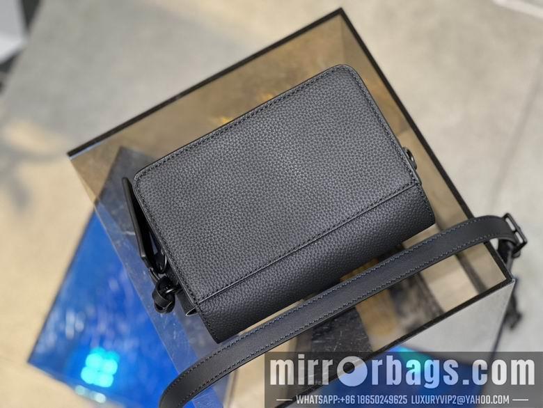 1:1 Louis Vuitton Bags M82085 17X12X7cm YG 4colour