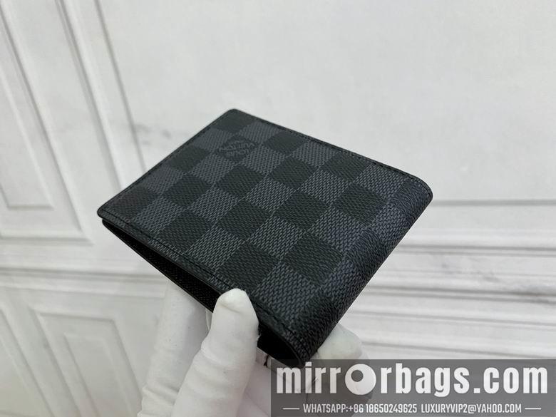 1:1 Louis Vuitton Bags 11X9cm 042221 YG 3