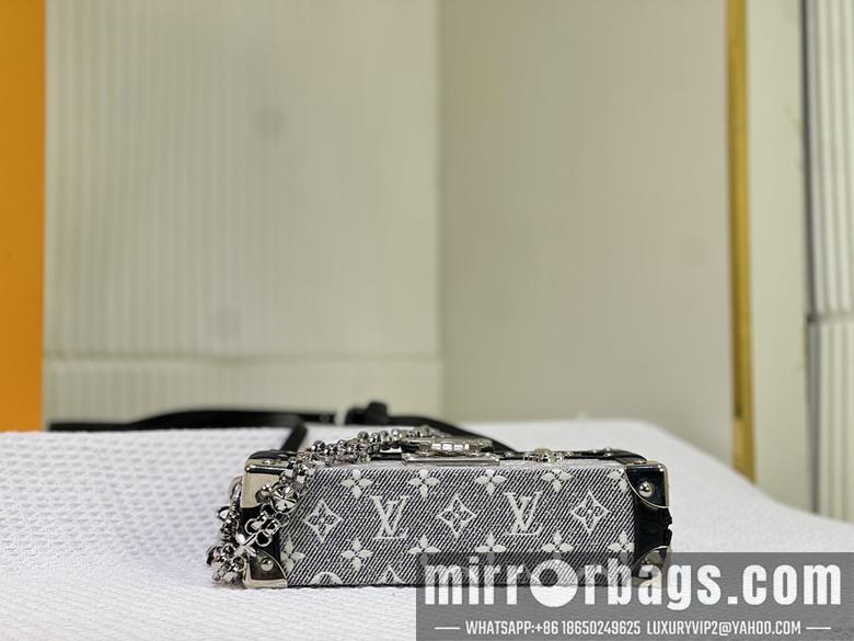 1:1 Louis Vuitton Bags Malle M21462 20x12.5x5cm ss