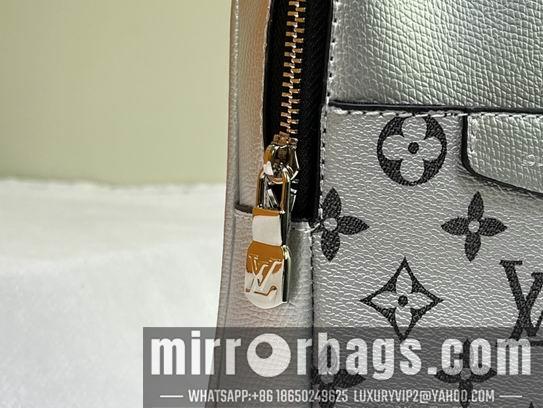 1:1 Louis Vuitton Bags Outdoor M30741 13x21x5cm ss