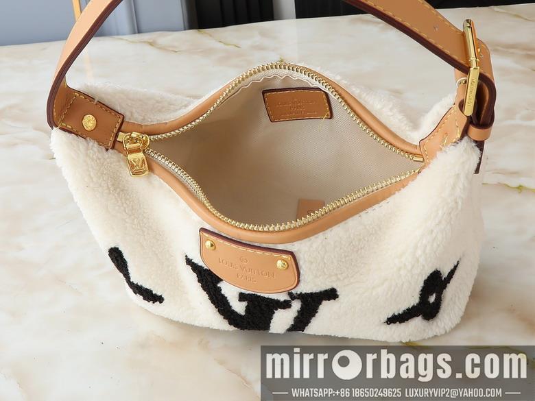1:1 Louis Vuitton Bags Hills Pochette M11920 18.5x11x6.5cm ss1