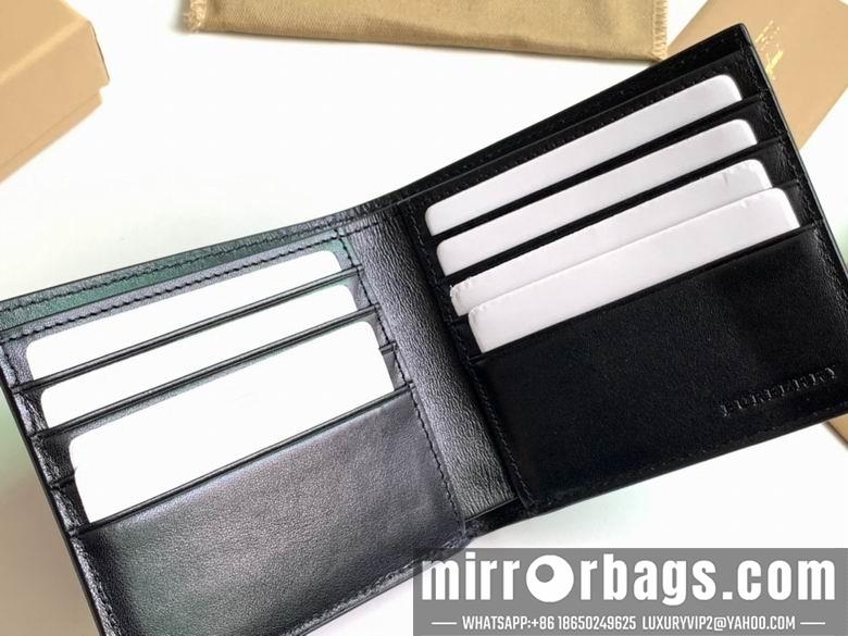 Burberry Bags 40520871 11X10cm YG 3colour