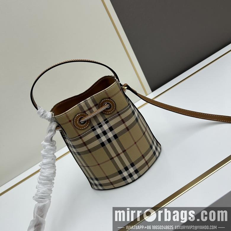 Burberry Bags Bur 8054 16.5x11x18.5cm ww1