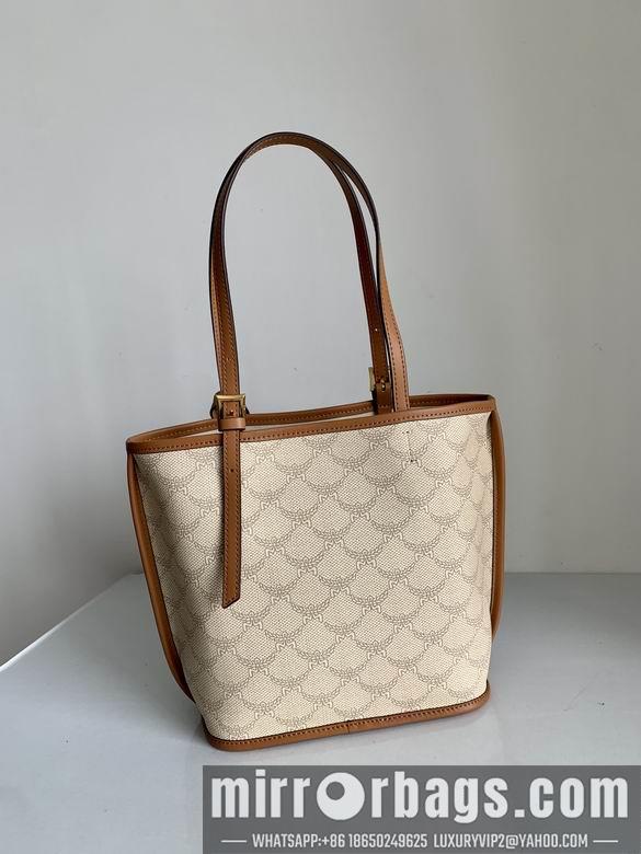 MCM Bags 132221 13X22X21.5cm EY