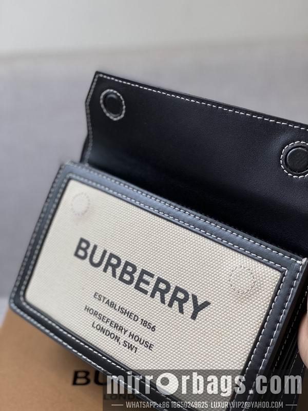 Burberry Bags 6111 19.5x15 yz 01