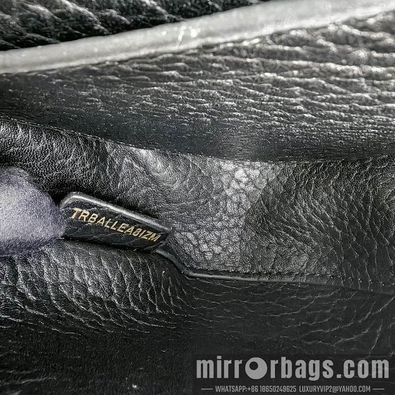 Burberry Bags 052512 IQ 3colour