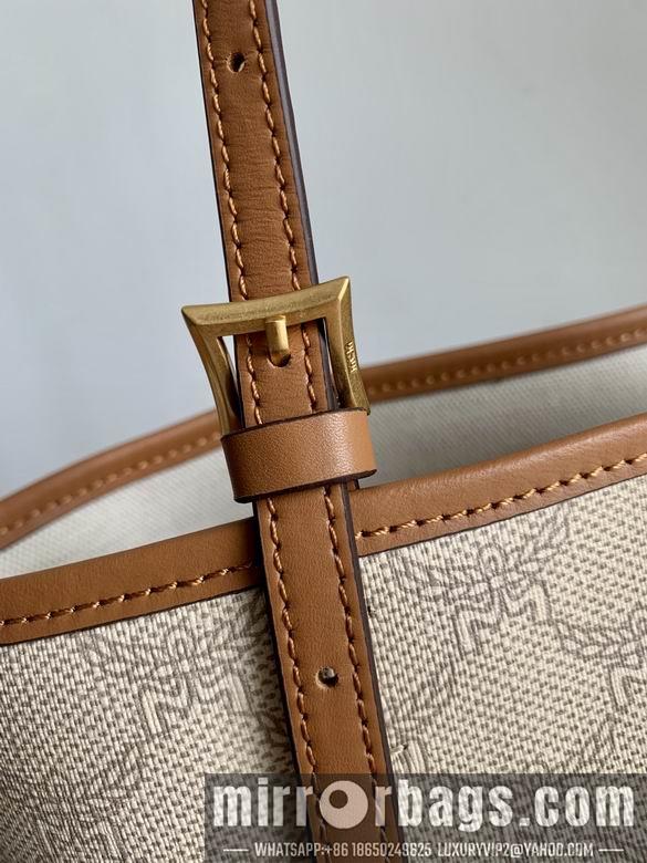 MCM Bags 132221 13X22X21.5cm EY