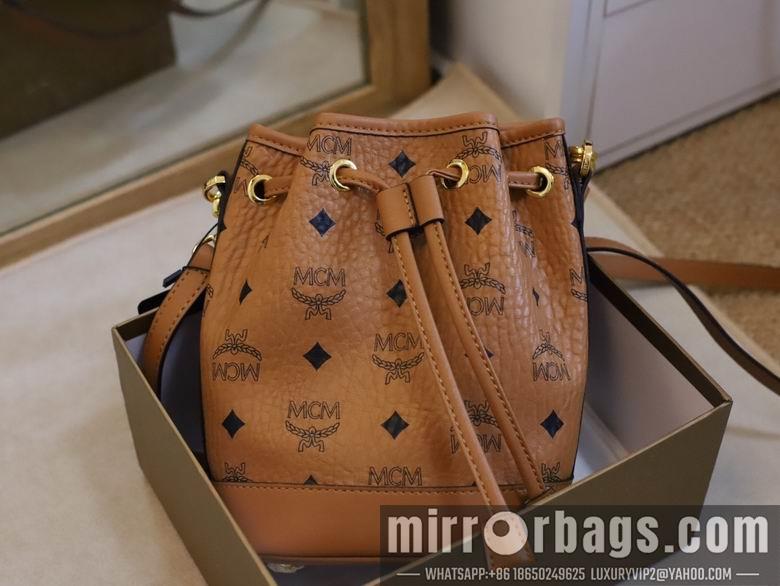 MCM Bags Dessau Visetos 6719 20x14x10cm DY 2