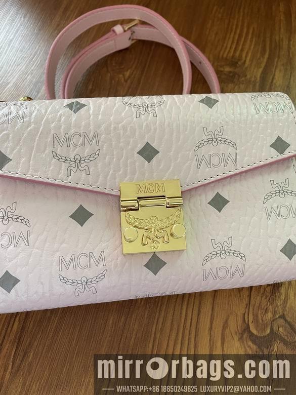 MCM Bags 20534 trumpet DY 3