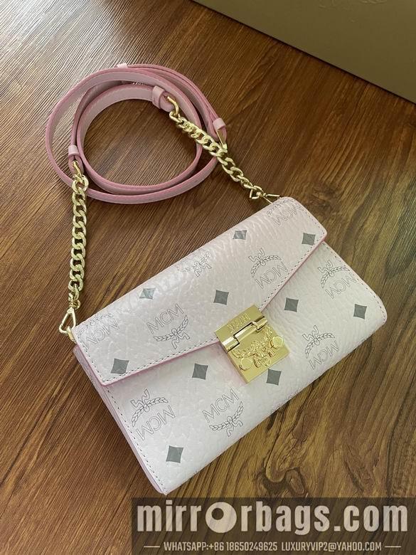 MCM Bags 20534 trumpet DY 3