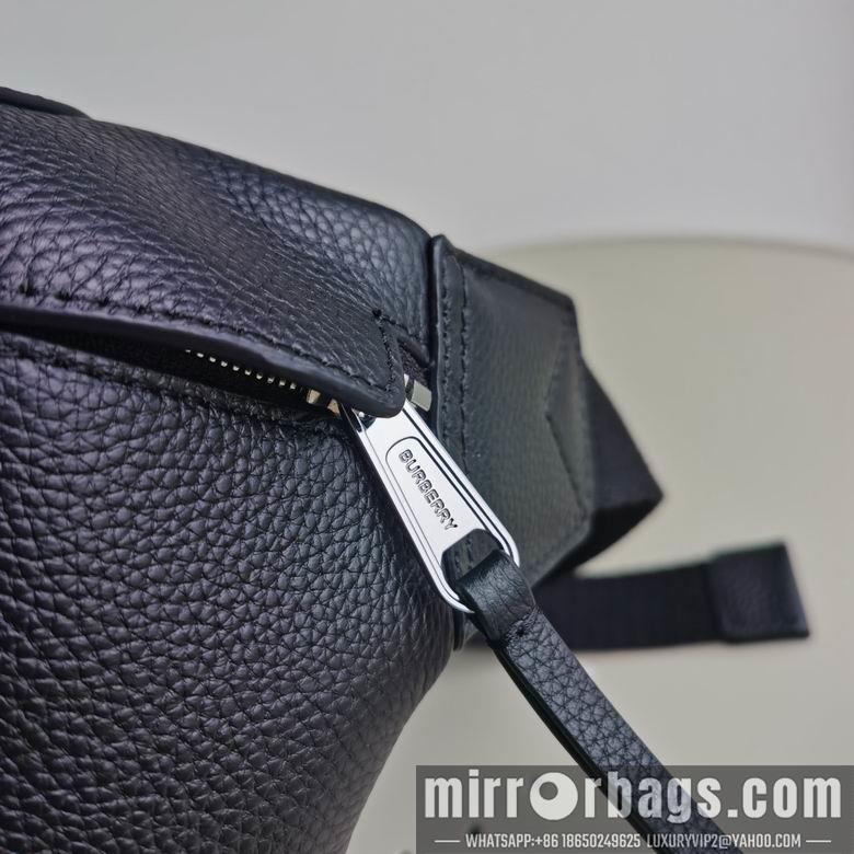 Burberry Bags 80118661 31x16x7cm HQ