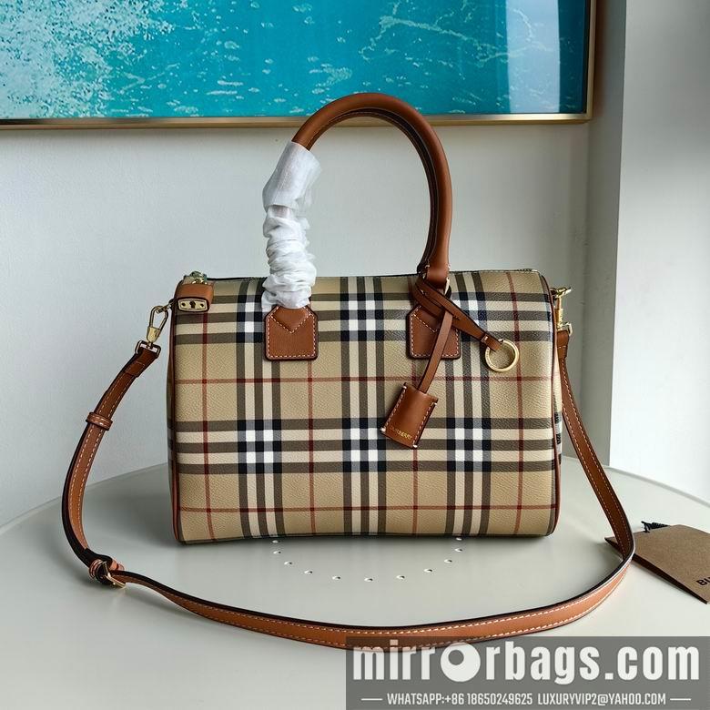 Burberry Bags 30X15X21cm 070604 IQ