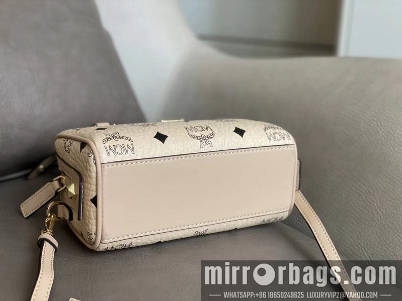 MCM Bags CA6213 18.5X10X8 dy