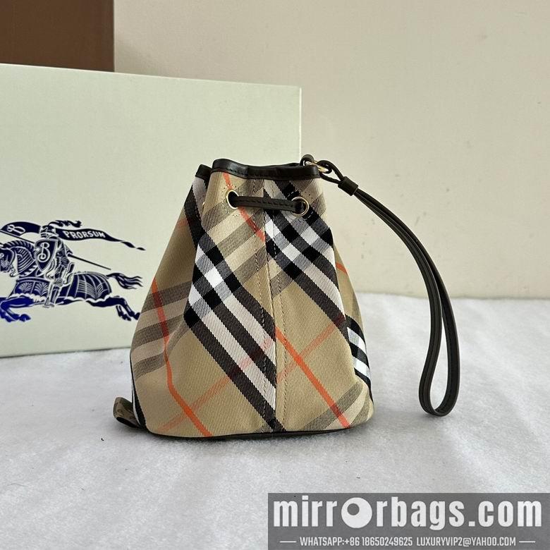 Burberry Bags 16X10.5X18cm 031104 IQ 2colour