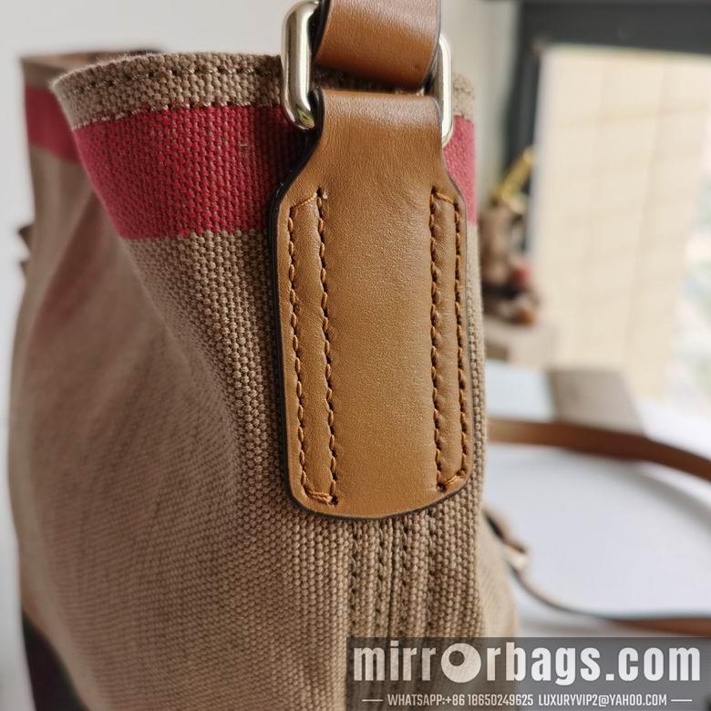 Burberry Bags 9331 17x15.5x24.5cm HQ