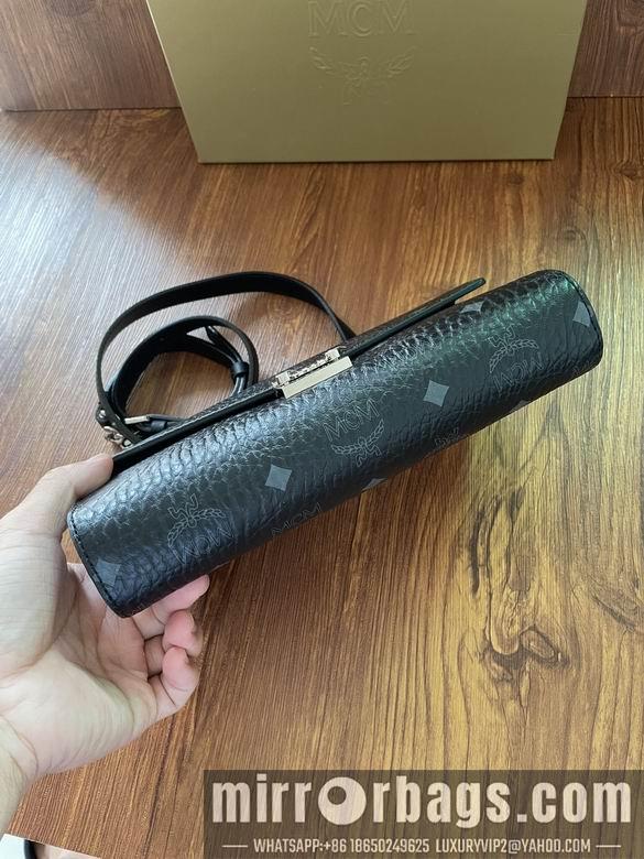 MCM Bags 20533 medium DY 3