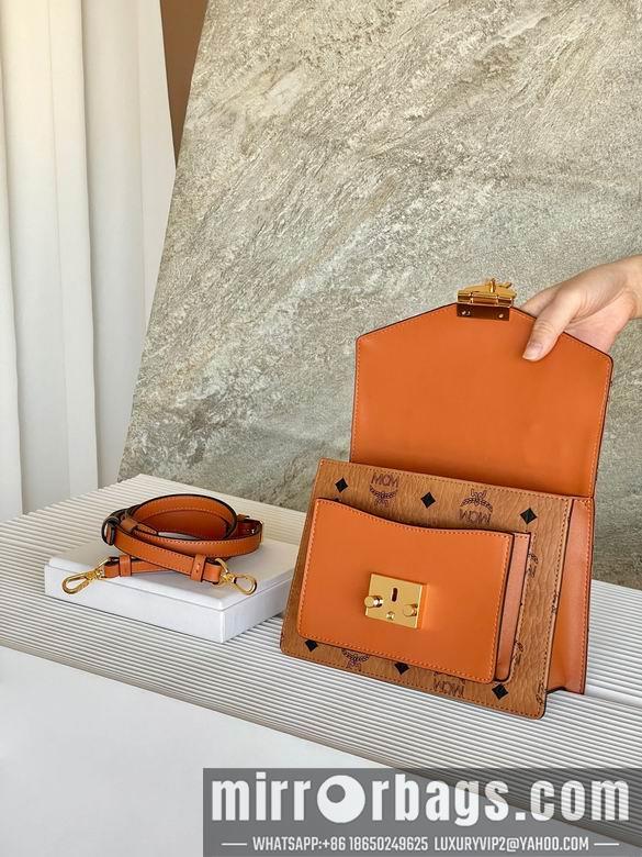 MCM Bags MWPBAW005CO001 21X8X17cm EY