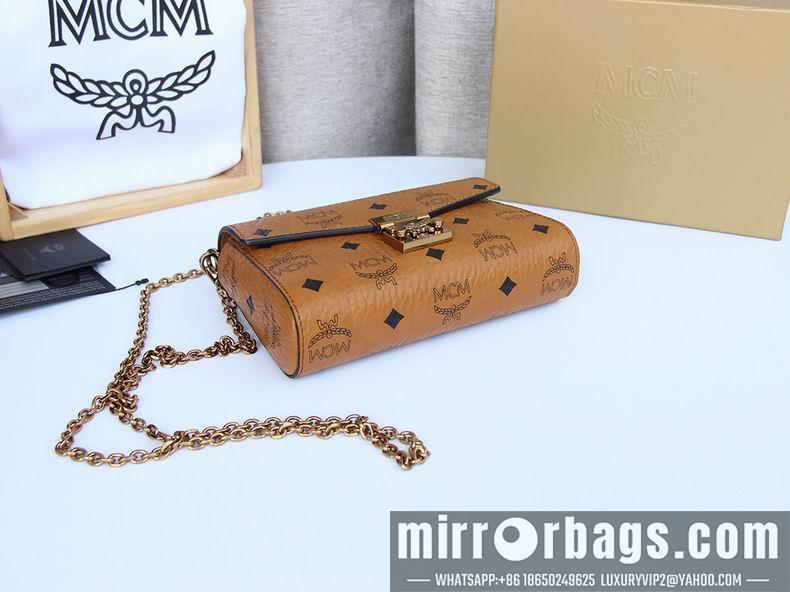 MCM Bags MCM CA20499 18.5x11x4cm dy10