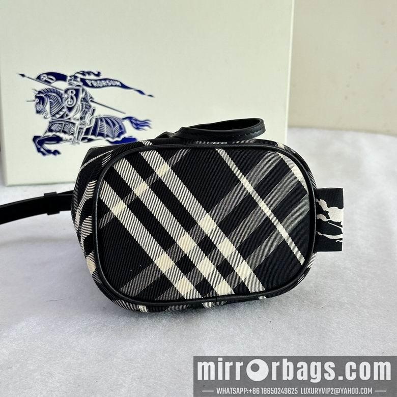 Burberry Bags 16X10.5X18cm 031104 IQ 2colour