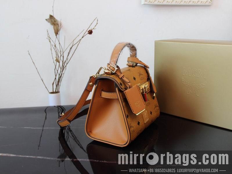 MCM Bags MCM 10039 18.5X9.5X14.5cm dy11
