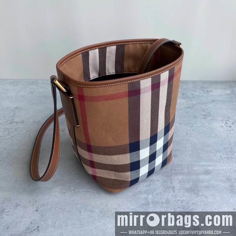 Burberry Bags 16X22X15.5cm 081609 IQ