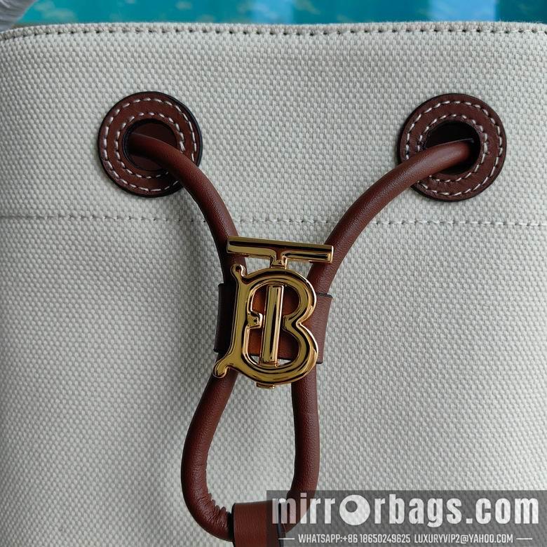 Burberry Bags 16X26X26cm 070906 IQ