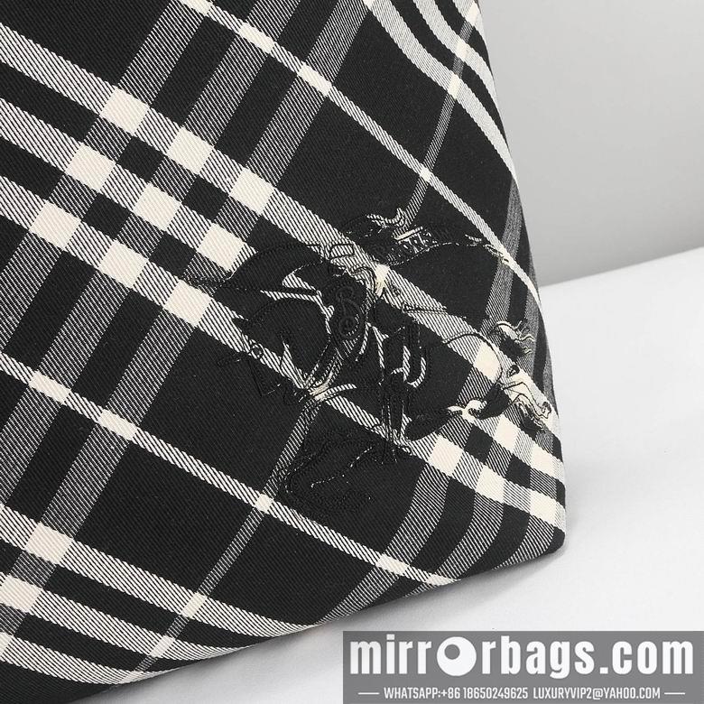 Burberry Bags 81977161 33X12.5X65cm WP 3colour