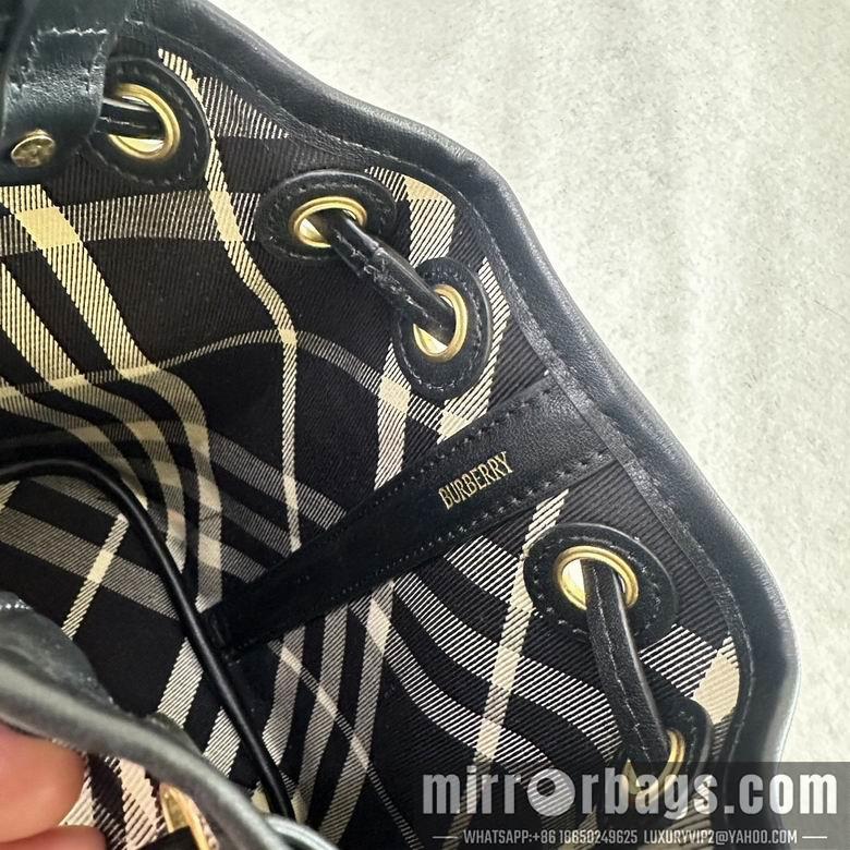 Burberry Bags 16X10.5X18cm 031104 IQ 2colour