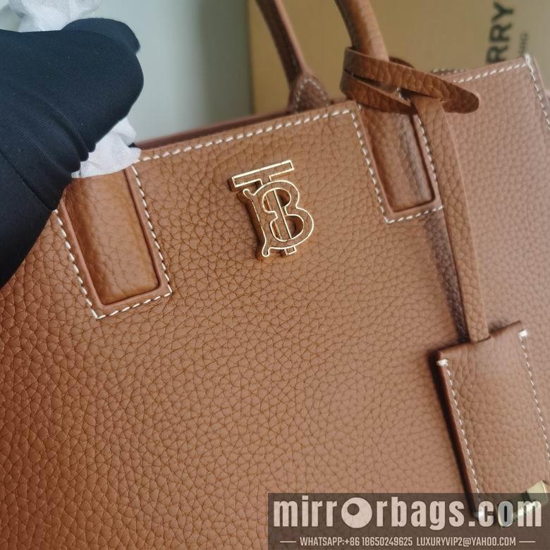 Burberry Bags 80490451 27x11x20cm HQ