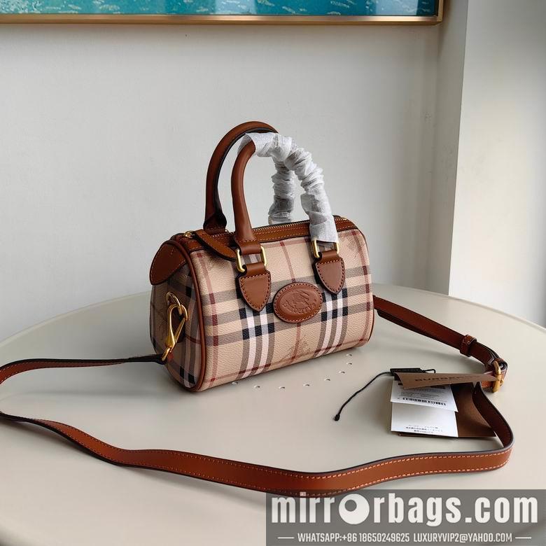 Burberry Bags 20X14X11cm 041415 IQ