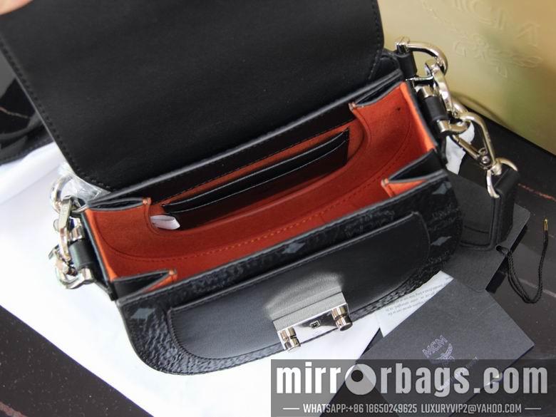 MCM Bags 10219 18x18x7cm DY 1