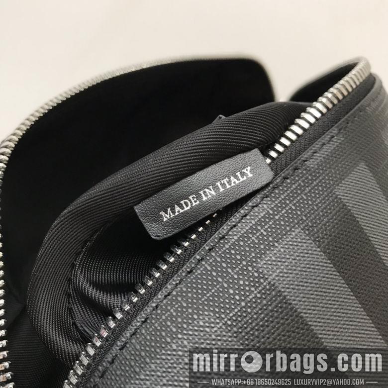 Burberry Bags 80142371 31X7.5X16cm IQ