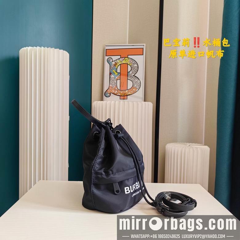 Burberry Bags 18X22cm 060827 XMY 2colour