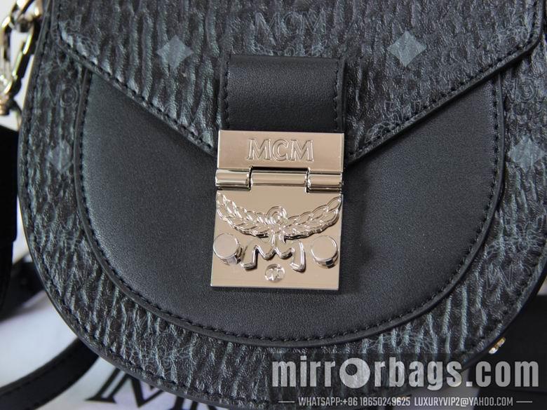 MCM Bags 10219 18x18x7cm DY 1