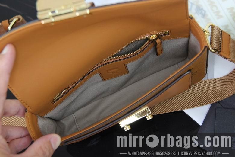 MCM Bags 142004 14x20.5x4cm DY 1